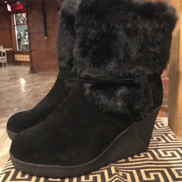 bearpaw boots payless